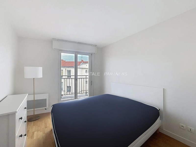 furnished  1 bedroom Apartment PARIS 16 - 50 m²;