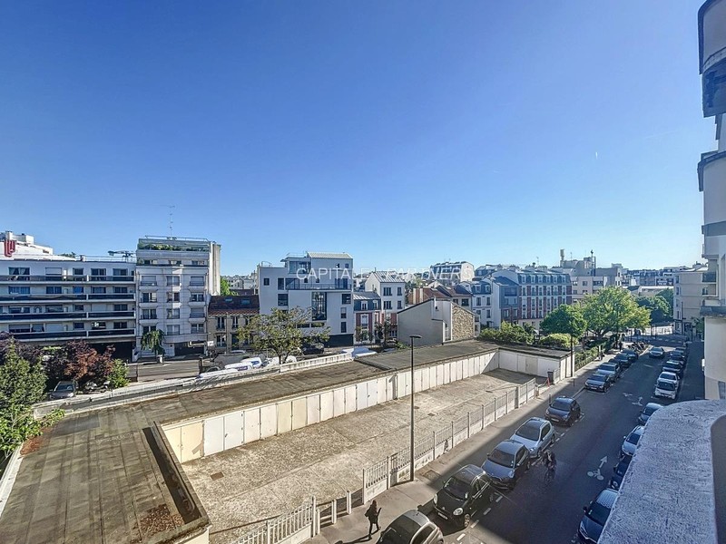 furnished  1 bedroom Apartment BOULOGNE - 56 m²;