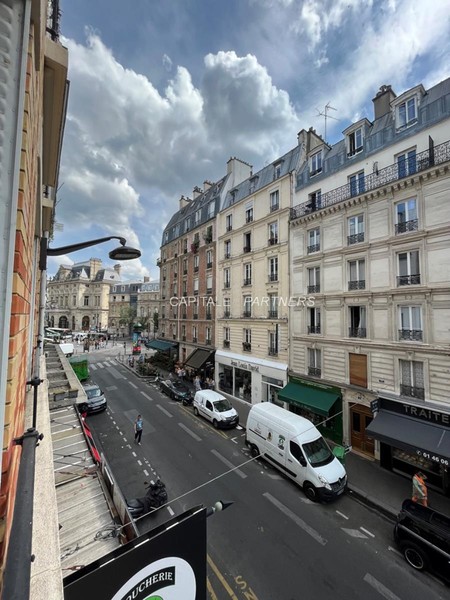 furnished  1 bedroom Apartment PARIS 18 - 46 m²;