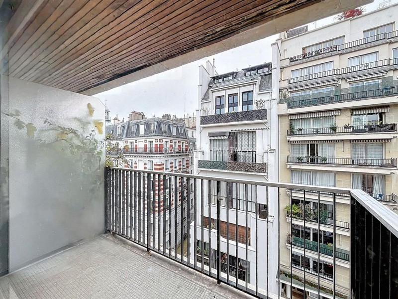  2 bedrooms Apartment PARIS 16 - 114 m²;