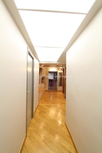 furnished  3 bedrooms Apartment PARIS 2 - 133 m²;