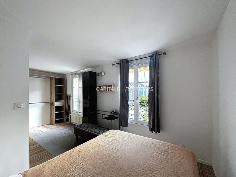 furnished  1 bedroom Apartment PARIS 9 - 35 m²;