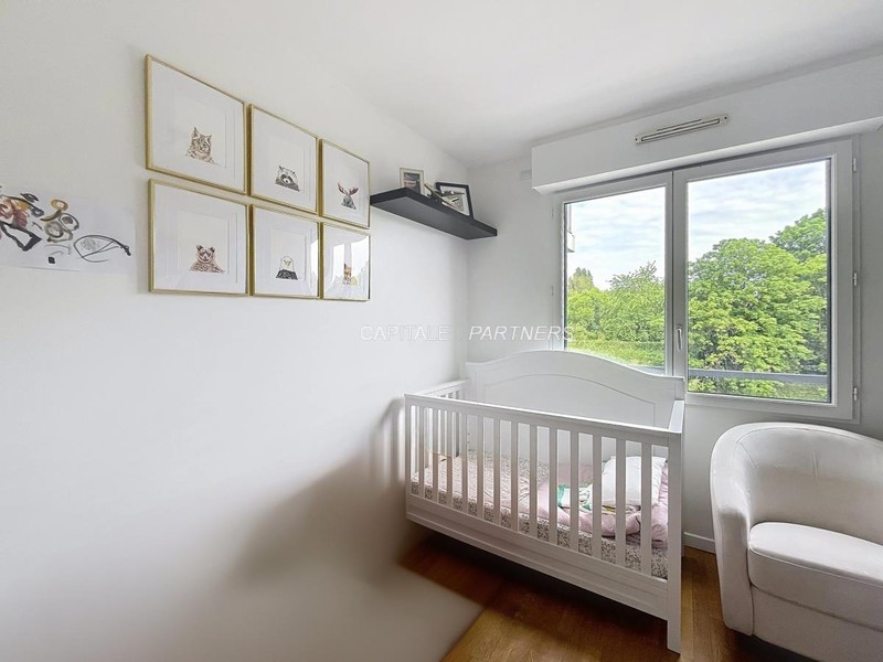 furnished  3 bedrooms Apartment ISSY-LES-MOULINEAUX - 94 m²;