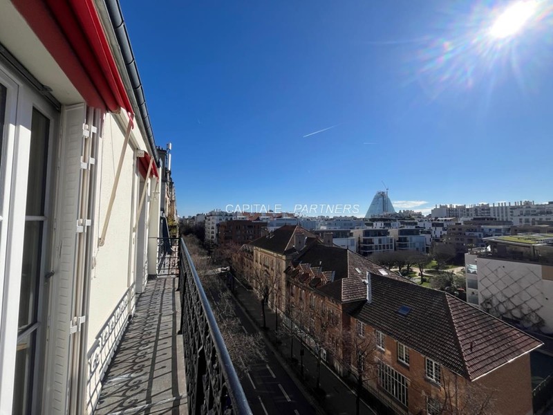 furnished  2 bedrooms Apartment PARIS 15 - 61 m²;