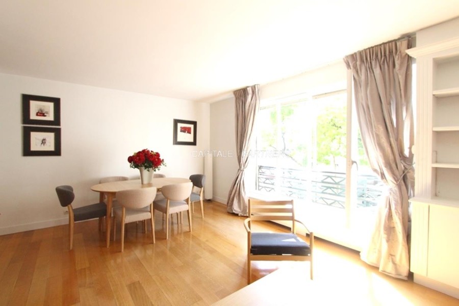 furnished  2 bedrooms Apartment PARIS 16 - 69 m²;