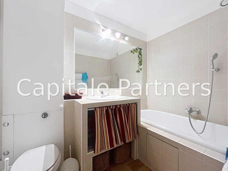 furnished  2 bedrooms Apartment PARIS 17 - 69 m²;