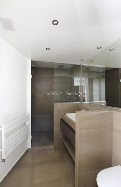 furnished  1 bedroom Apartment PARIS 2 - 71 m²;