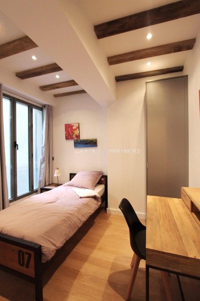 furnished  2 bedrooms Apartment PARIS 1 - 63 m²;