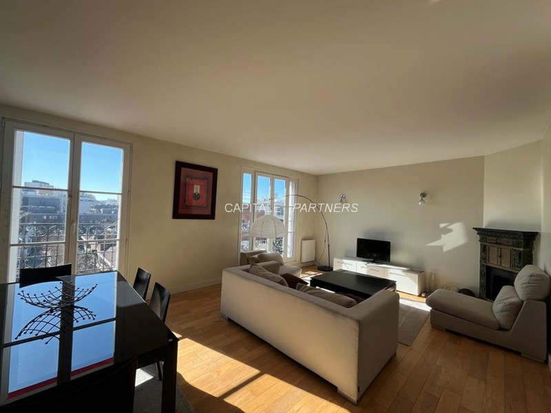 furnished  2 bedrooms Apartment PARIS 15 - 61 m²;