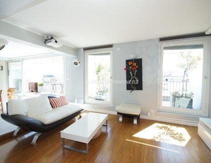 furnished  3 bedrooms Apartment PARIS 18