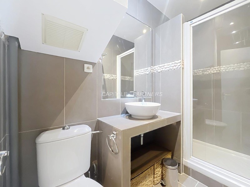 furnished  1 bedroom Apartment PARIS 14 - 27 m²;