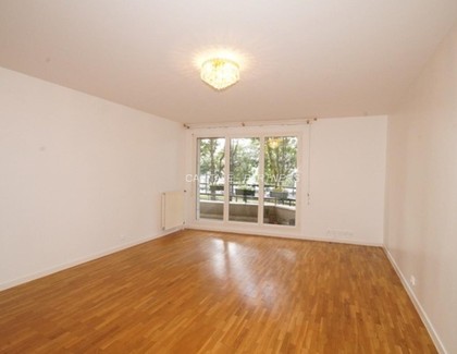  2 bedrooms Apartment LEVALLOIS PERRET