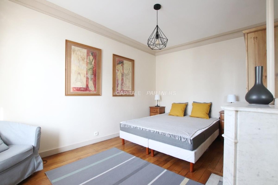 furnished  1 bedroom Apartment PARIS 16 - 31 m²;