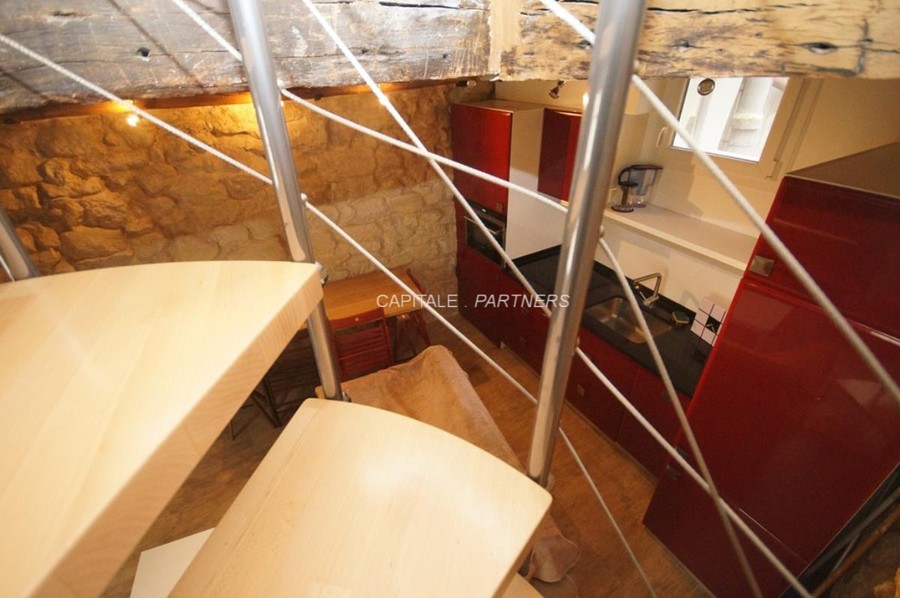 furnished  1 bedroom Apartment PARIS 5 - 38 m²;