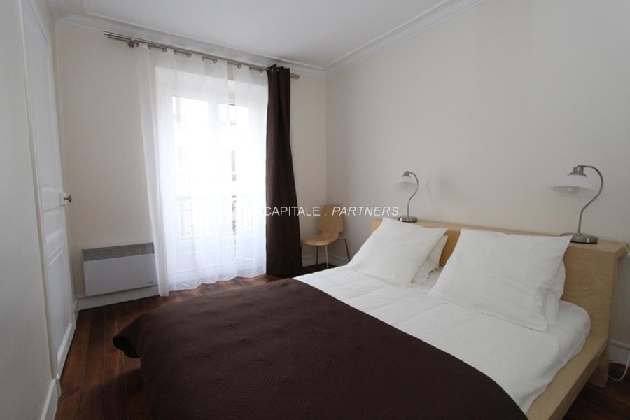 furnished  1 bedroom Apartment PARIS 18 - 41 m²;
