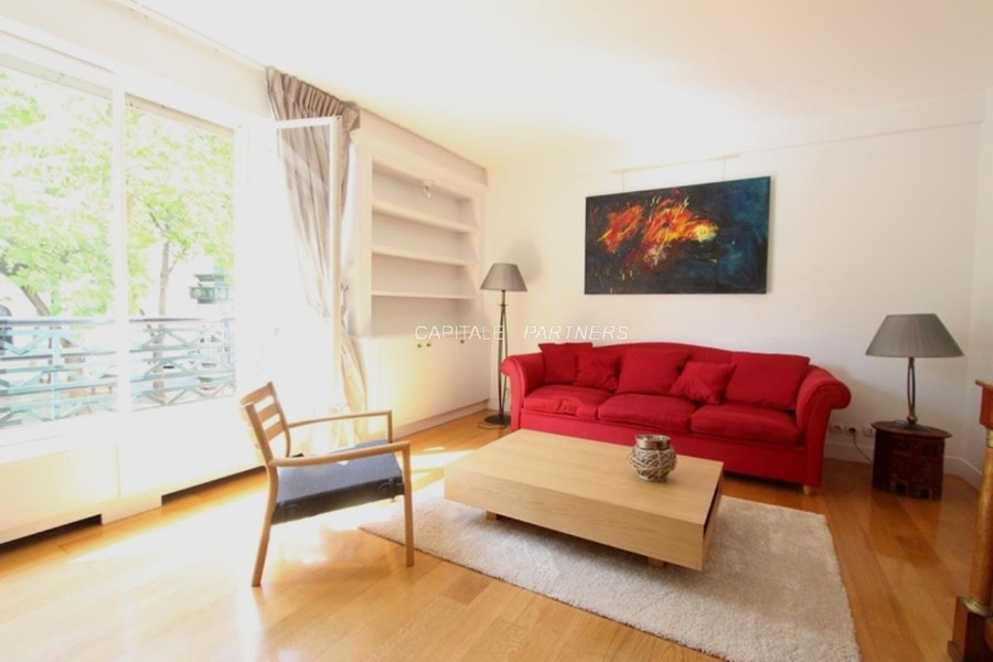 furnished  2 bedrooms Apartment PARIS 16 - 69 m²;