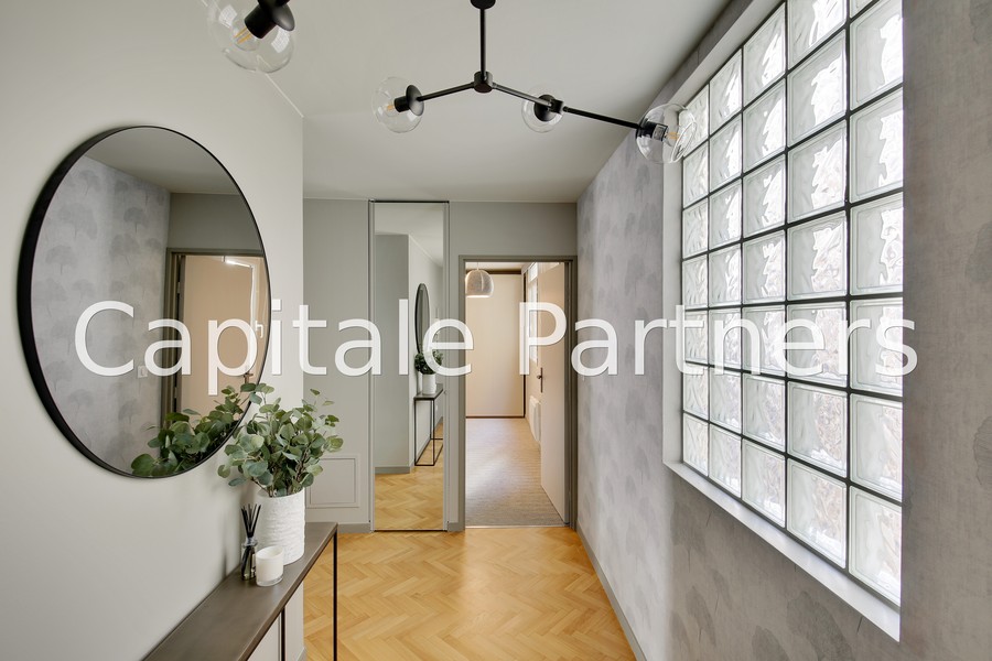 furnished  2 bedrooms Apartment PARIS 17 - 61 m²;