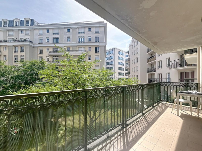 furnished  3 bedrooms Apartment MONTROUGE - 97 m²;