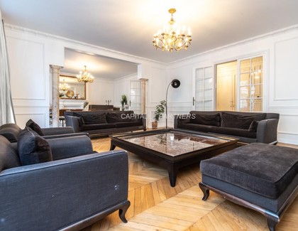 furnished  4 bedrooms Apartment PARIS 17