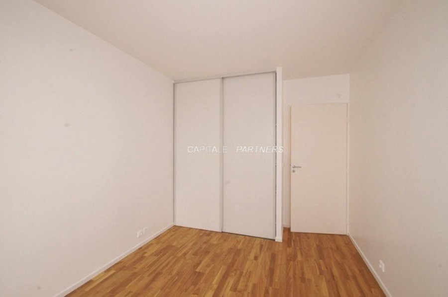  2 bedrooms Apartment LEVALLOIS PERRET - 71 m²;