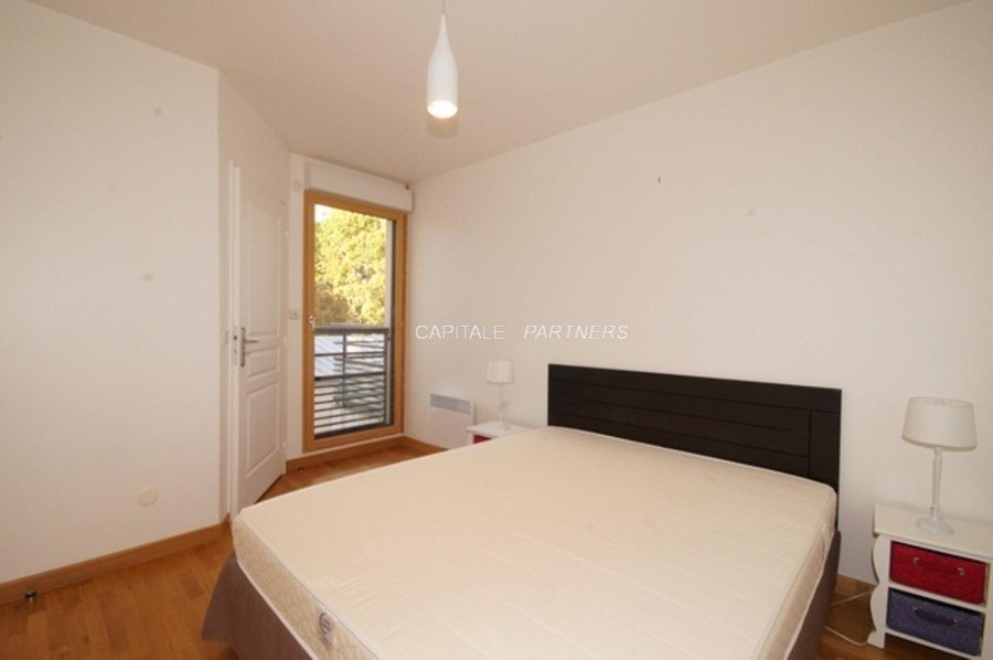 furnished  1 bedroom Apartment PARIS 11 - 56 m²;