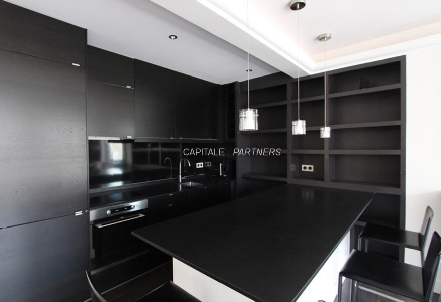 furnished  1 bedroom Apartment PARIS 2 - 71 m²;