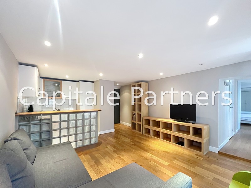 furnished  1 bedroom Apartment PARIS 3 - 37 m²;