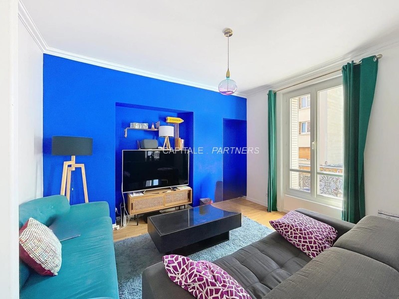 furnished  3 bedrooms Apartment PARIS 17 - 122 m²;