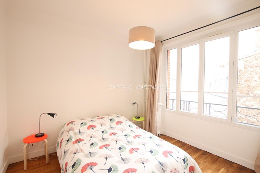 furnished  1 bedroom Apartment PARIS 15 - 36 m²;