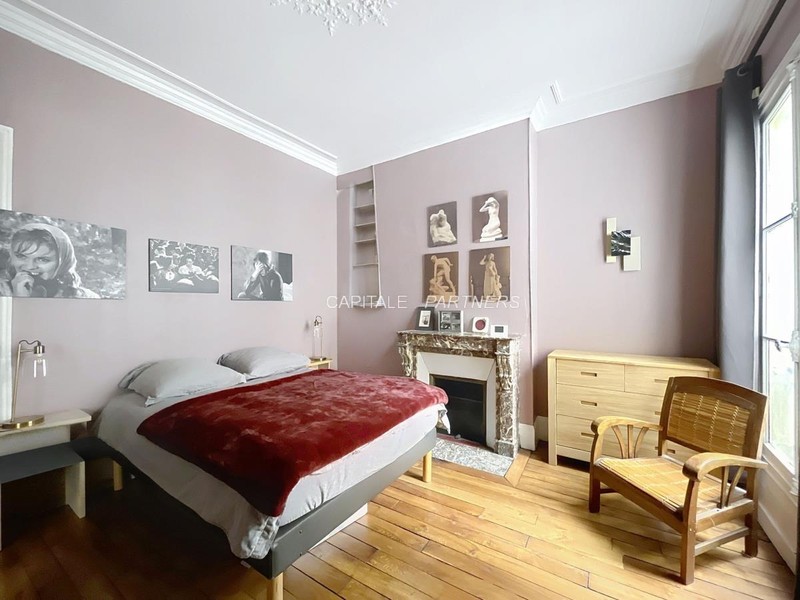 furnished  2 bedrooms Apartment PARIS 10 - 75 m²;