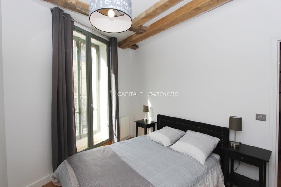 furnished  2 bedrooms Apartment PARIS 1 - 63 m²;