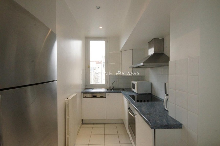 furnished  2 bedrooms Apartment PARIS 14 - 61 m²;