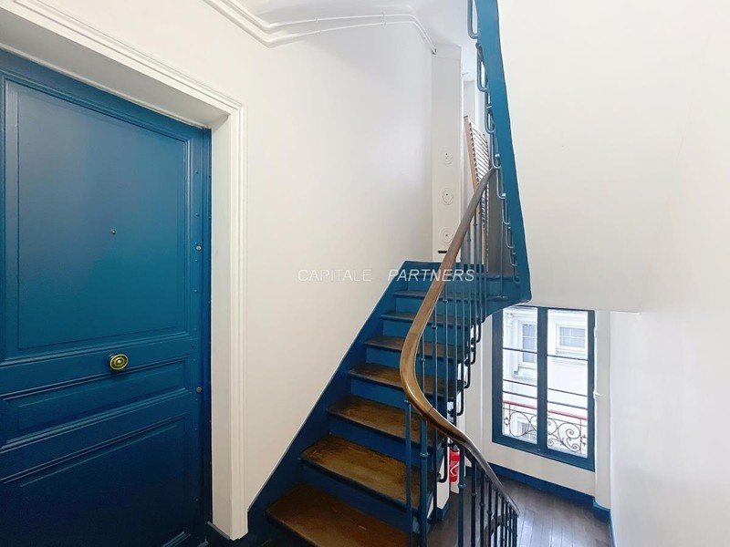 furnished  1 bedroom Apartment PARIS 18 - 22 m²;