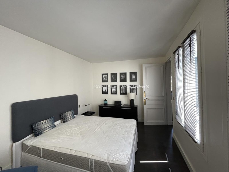 furnished  1 bedroom Apartment PARIS 2 - 71 m²;