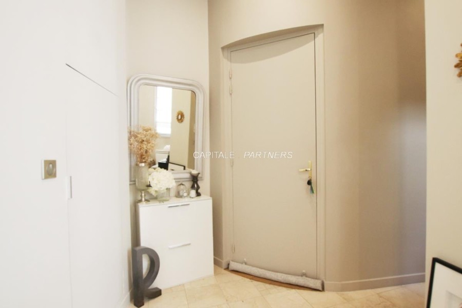 furnished  1 bedroom Apartment PARIS 9 - 37 m²;
