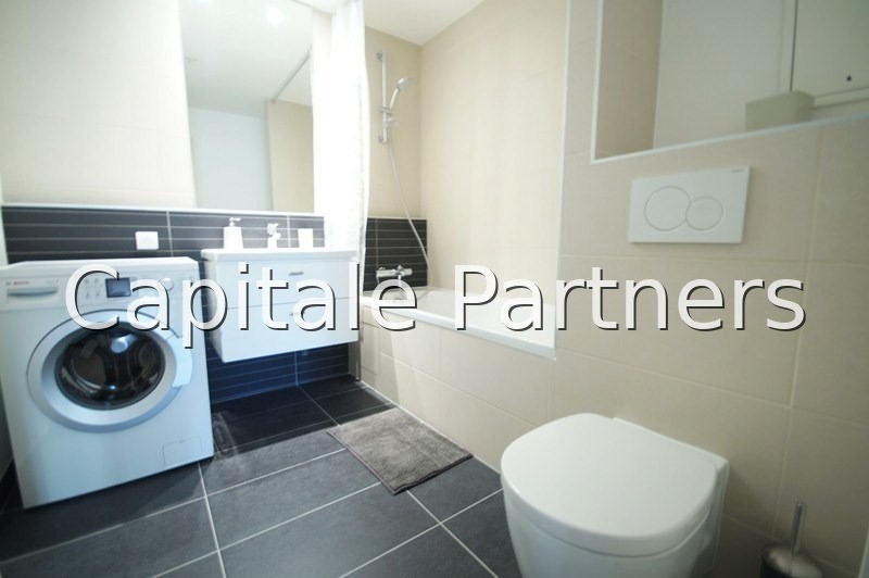 Studio  PARIS 11 - 42 m²;