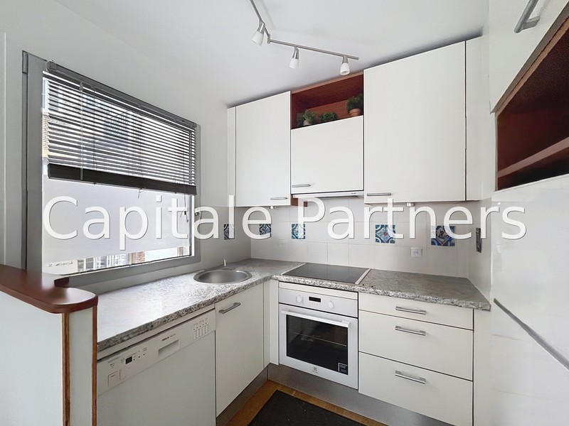furnished  2 bedrooms Apartment PARIS 17 - 69 m²;