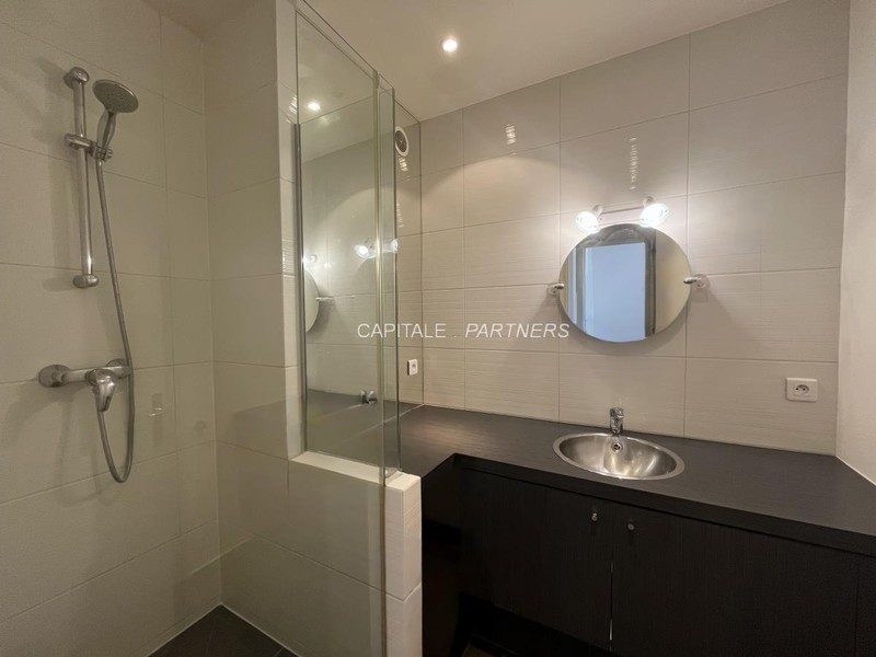 furnished  2 bedrooms Apartment NEUILLY - 103 m²;