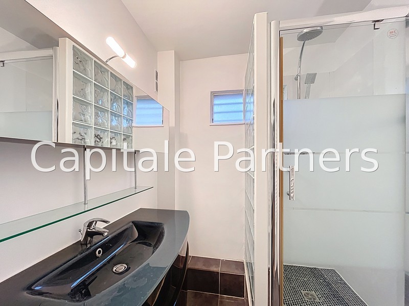 furnished  2 bedrooms Apartment PARIS 14 - 73 m²;