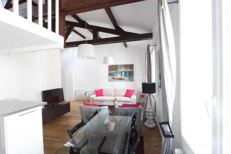 furnished  2 bedrooms Apartment PARIS 16 - 49 m²;