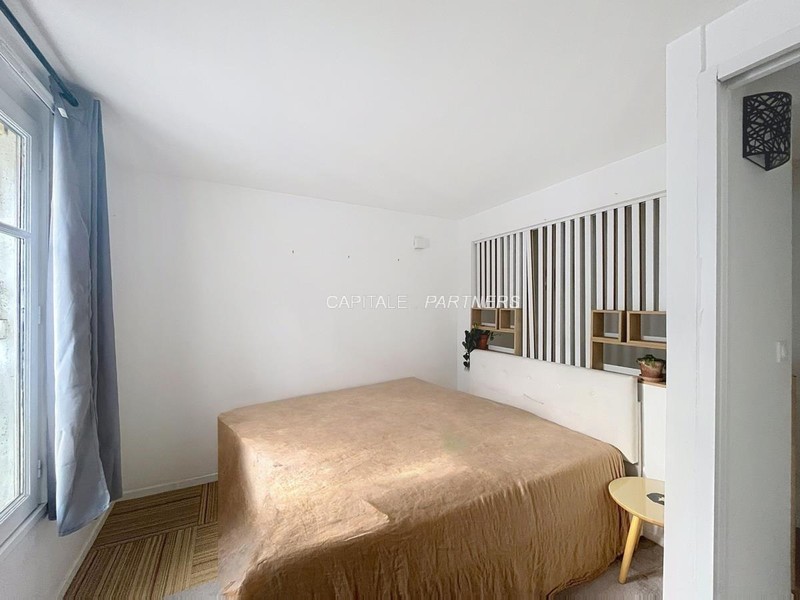 furnished  1 bedroom Apartment PARIS 9 - 35 m²;