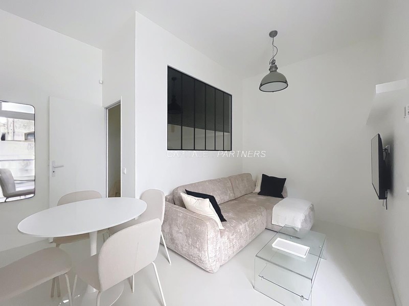 furnished  1 bedroom Apartment PARIS 5 - 30 m²;