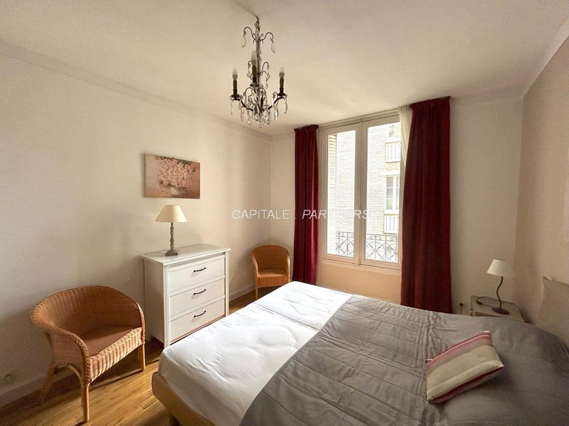 furnished  2 bedrooms Apartment PARIS 14 - 73 m²;