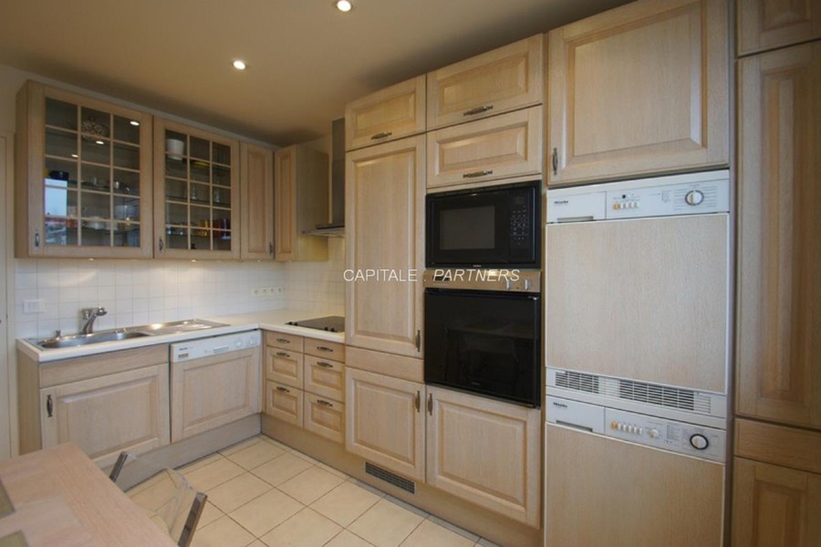 furnished  2 bedrooms Apartment NEUILLY - 112 m²;