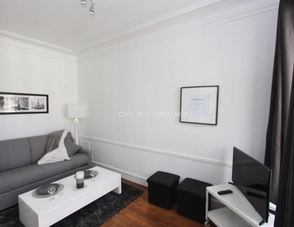 Studio  PARIS 12