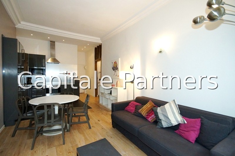 furnished  2 bedrooms Apartment PARIS 8 - 59 m²;