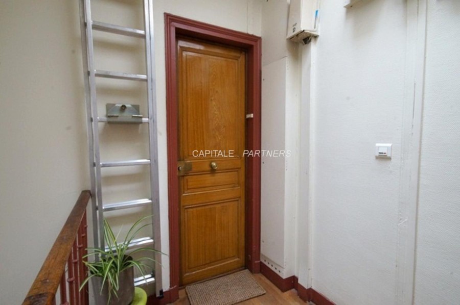 furnished  1 bedroom Apartment PARIS 17 - 29 m²;