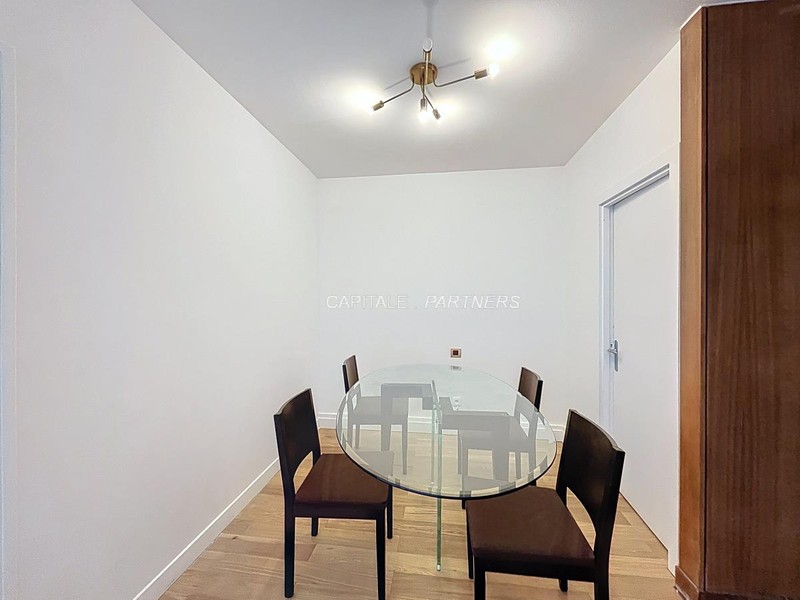 furnished  1 bedroom Apartment PARIS 16 - 46 m²;