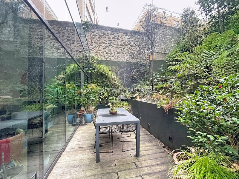 furnished  2 bedrooms Apartment PARIS 13 - 88 m²;