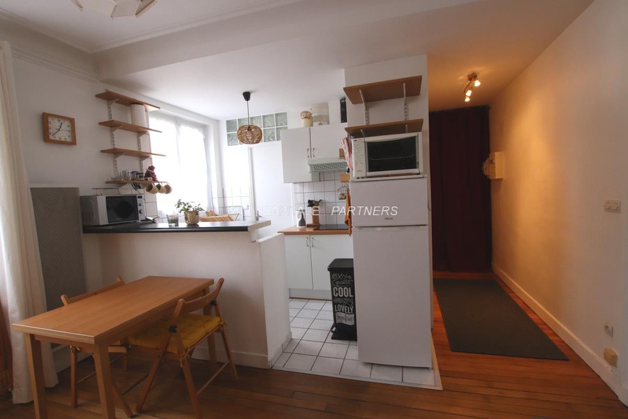 furnished  1 bedroom Apartment PARIS 11 - 36 m²;